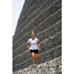 Daehlie Women's T-Shirt Focus 9 Daehlie Women's T-Shirt Focus -Skiutstyrsbutikk bjorn daehlie women s t shirt focus brilliant white 3